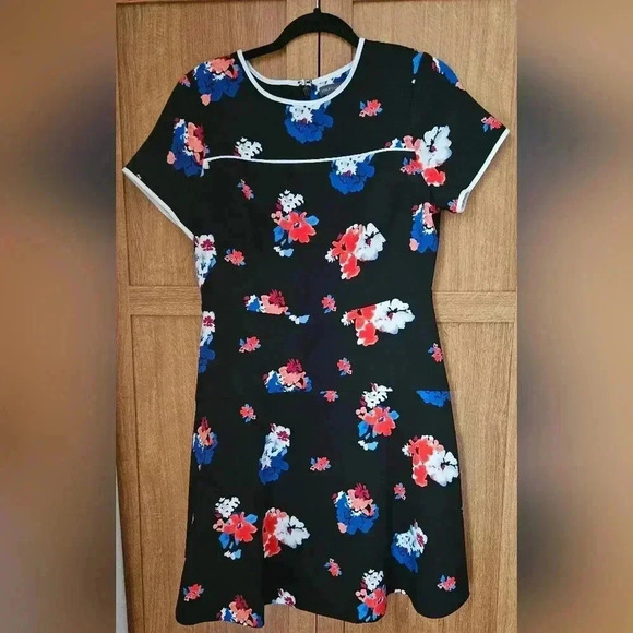 Vince Camuto Black Floral Print Fully Lined Fit & Flare Dress (sz 8) - Picture 2 of 7